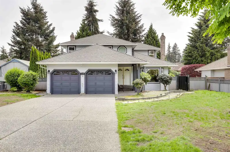 12184 S BOUNDARY DRIVE - photo 2 of 40