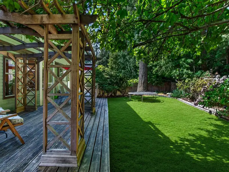3 CHEVALIER COURT - photo 3 of 37