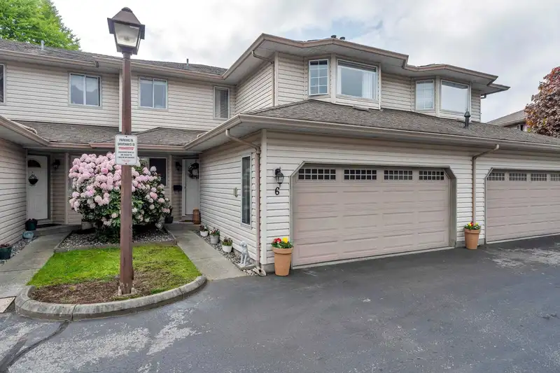 6 12268 189A STREET - photo 1 of 24