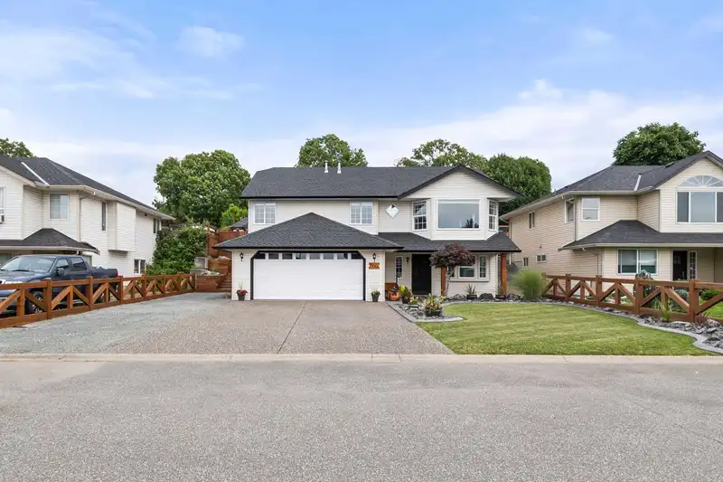 5730 KATHLEEN DRIVE - photo 1 of 39