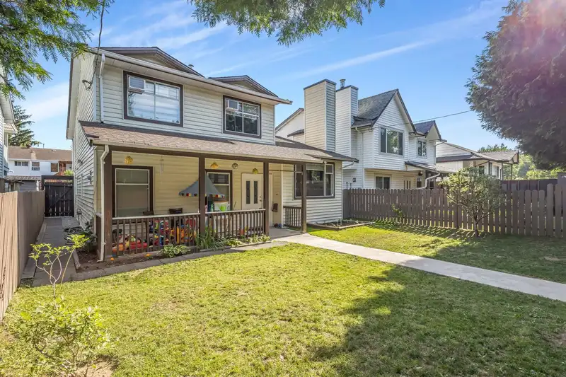 21516 DEWDNEY TRUNK ROAD - photo 2 of 36