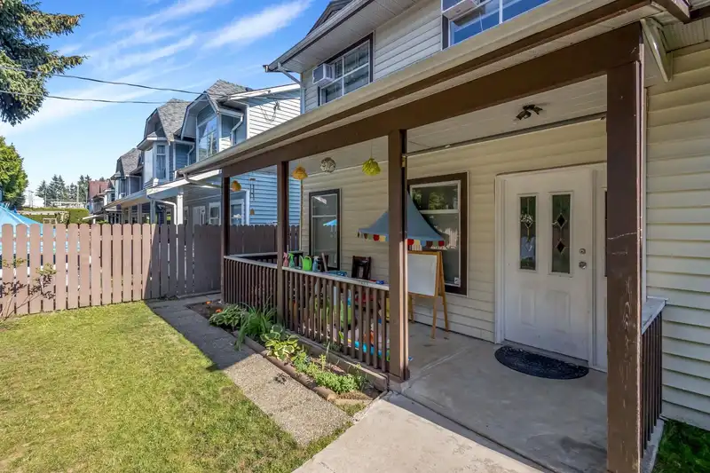 21516 DEWDNEY TRUNK ROAD - photo 3 of 36