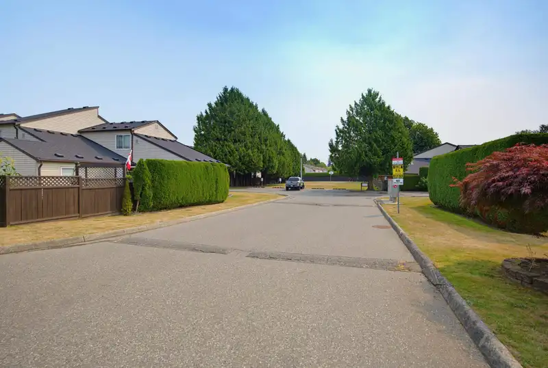 190 2844 273 STREET - photo 4 of 33