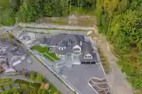 5579 136B STREET - thumbnail 4