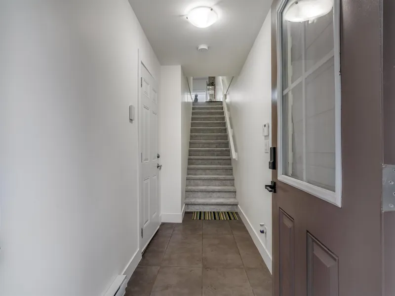 146 6299 144 STREET - photo 2 of 25