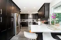 7695 115A STREET - thumbnail 12