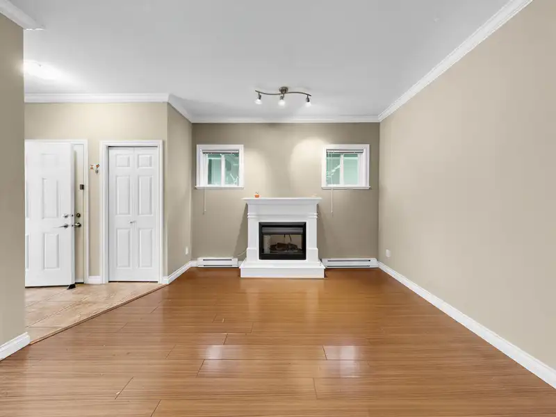 6 11511 STEVESTON HIGHWAY - photo 2 of 20