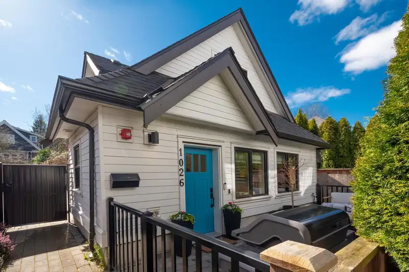 1026 E 13TH AVENUE - photo 1 of 40