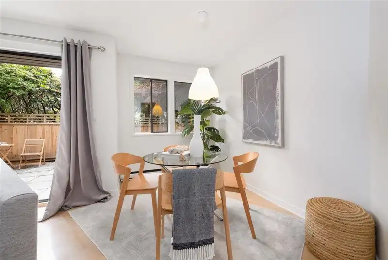 6 251 W 14TH STREET - photo 2 of 37