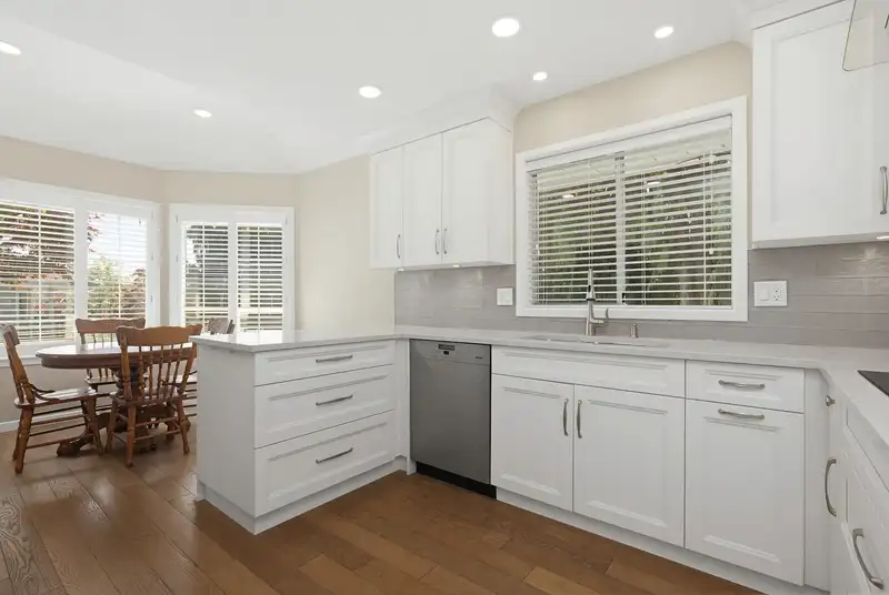 1 32615 MURRAY AVENUE - photo 4 of 40
