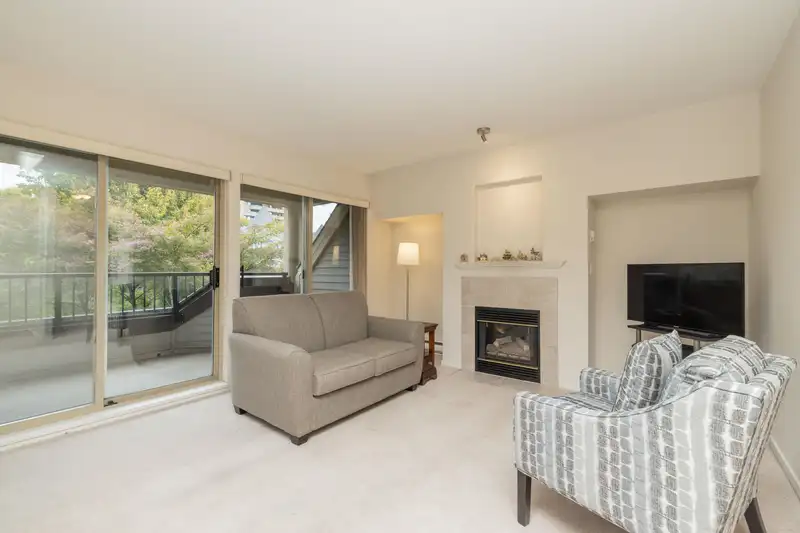 508 210 ELEVENTH STREET - photo 1 of 28