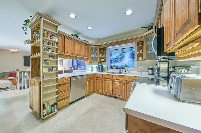 12235 NORFOLK PLACE - photo 3 of 40