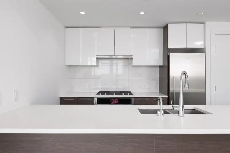 912 3557 SAWMILL CRESCENT - photo 4 of 40