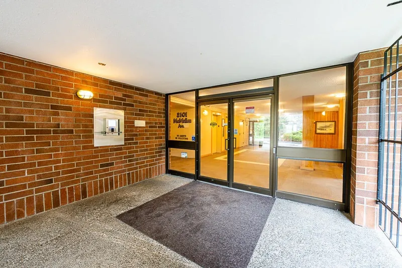 211 2101 MCMULLEN AVENUE - photo 4 of 25