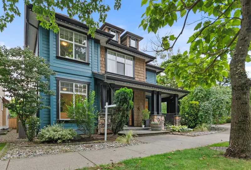 5782 GARRISON BOULEVARD - photo 2 of 39