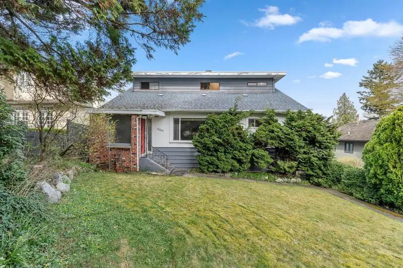 4667 SIMPSON AVENUE - photo 2 of 21