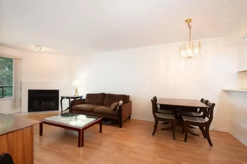 102 2466 W 3RD AVENUE - photo 2 of 40