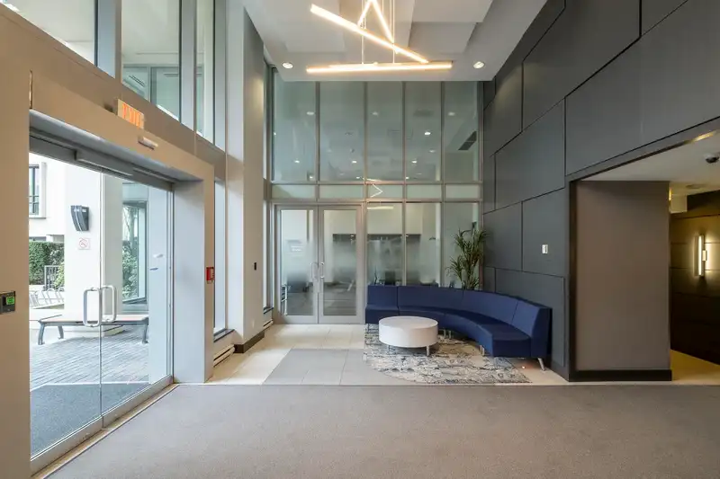 1706 2232 DOUGLAS ROAD - photo 3 of 28