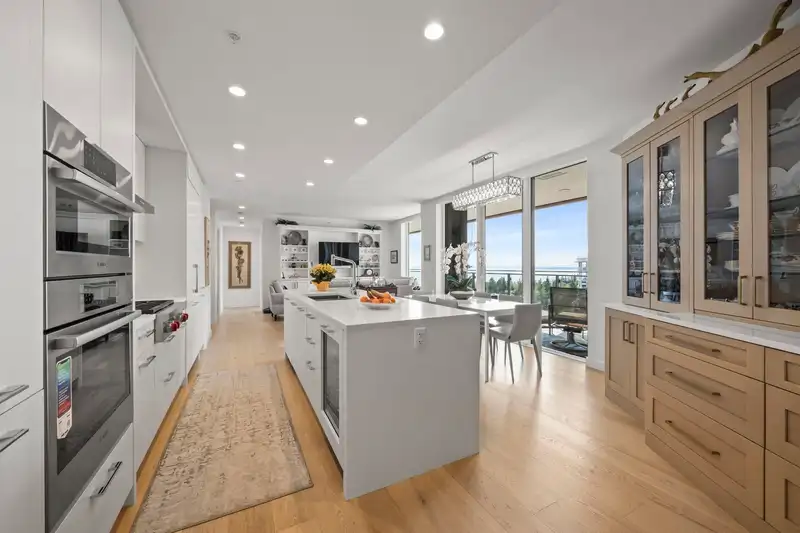 907 1439 GEORGE STREET - photo 1 of 32