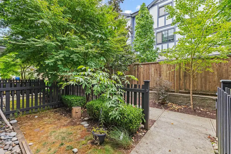 33 16337 23A AVENUE - photo 4 of 32
