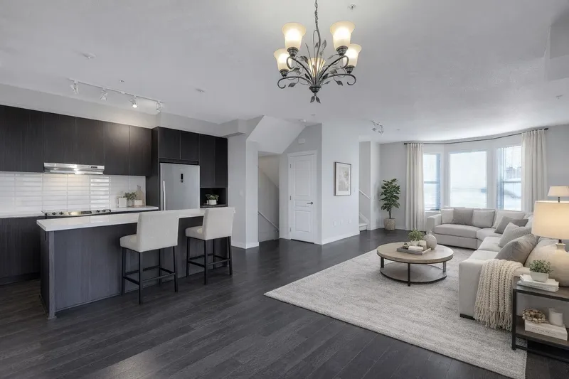 17 8050 204 STREET - photo 2 of 22