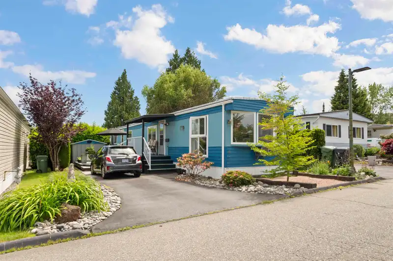 69 1840 160 STREET - photo 2 of 21