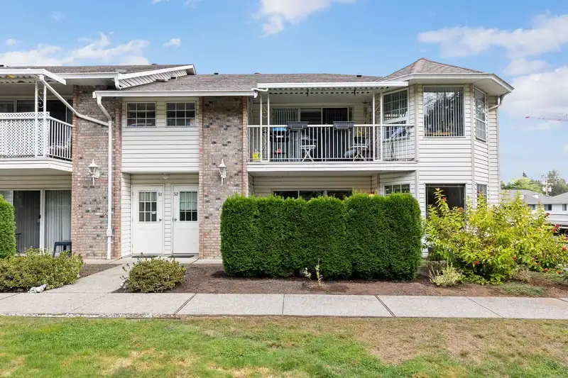 51 2938 TRAFALGAR STREET - photo 2 of 28