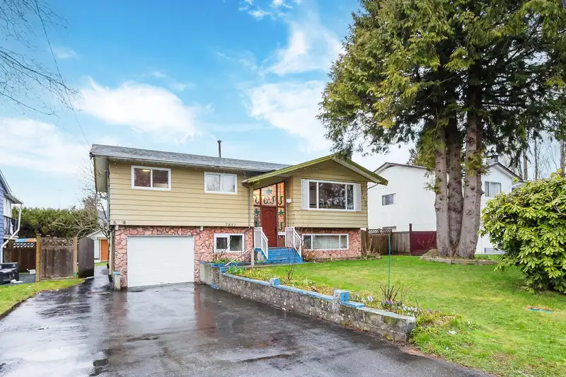 7851 116 STREET - photo 1 of 23