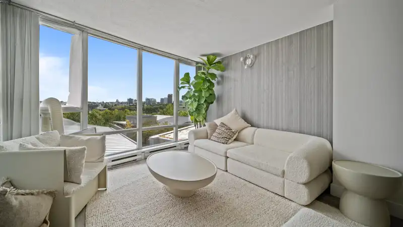 508 1408 STRATHMORE MEWS - photo 4 of 20