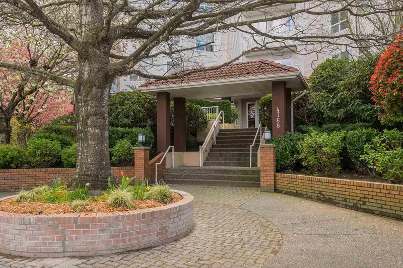 313 4768 53 STREET - photo 1 of 26