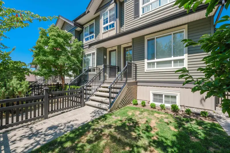 66 21867 50 AVENUE - photo 4 of 36