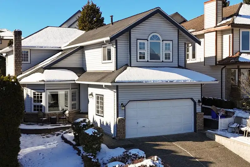 2764 MARA DRIVE - photo 2 of 31