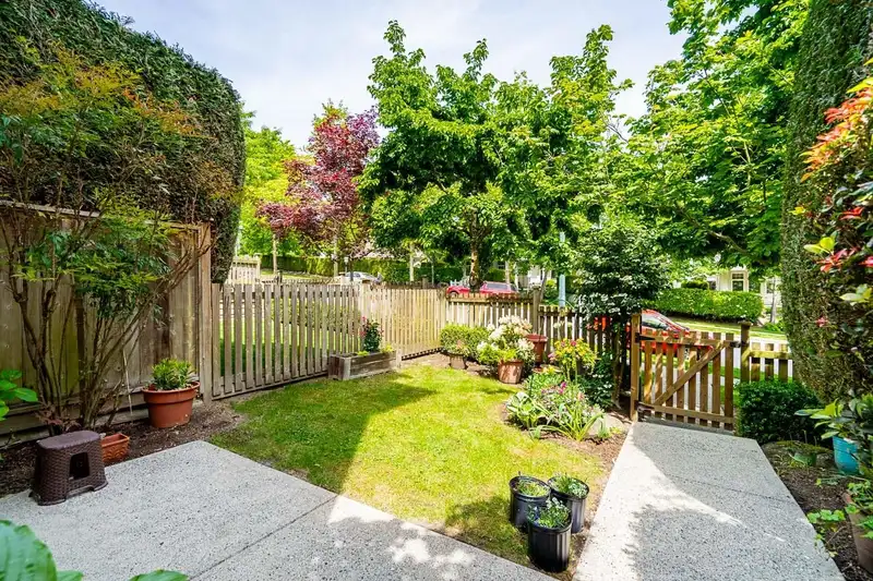 2 15030 58 AVENUE - photo 2 of 28