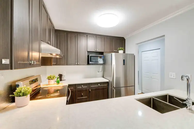 57 10051 155 STREET - photo 4 of 25