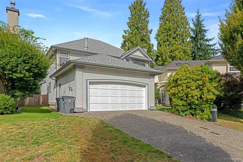 16042 108A AVENUE - photo 2 of 25