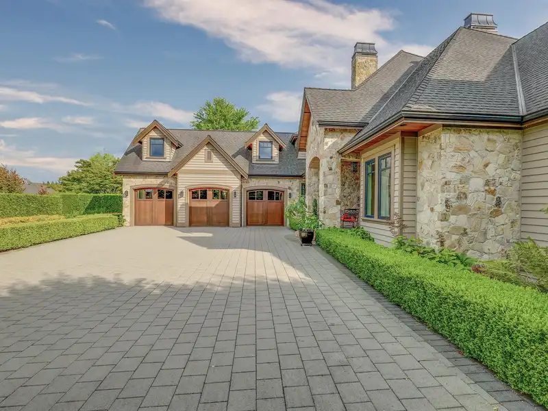 20152 2 AVENUE - photo 3 of 40