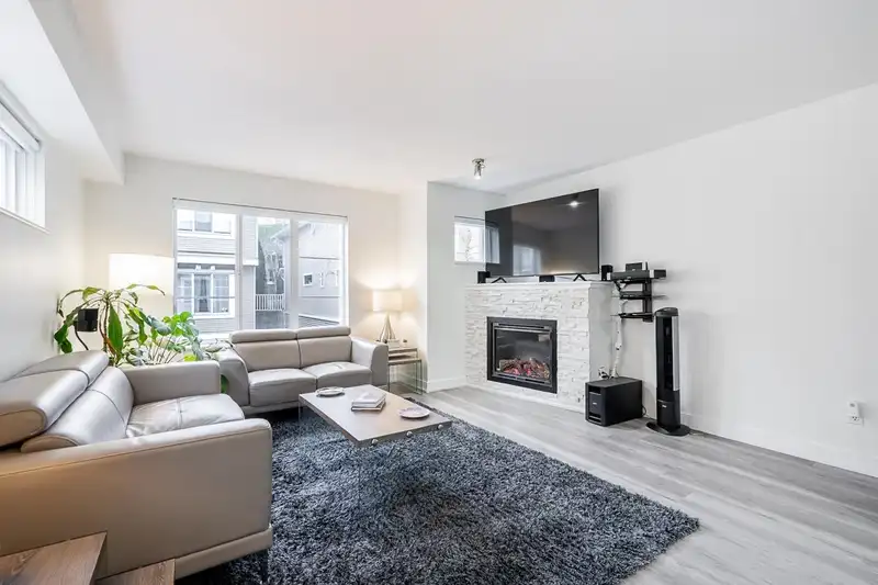34 15155 62A AVENUE - photo 3 of 30