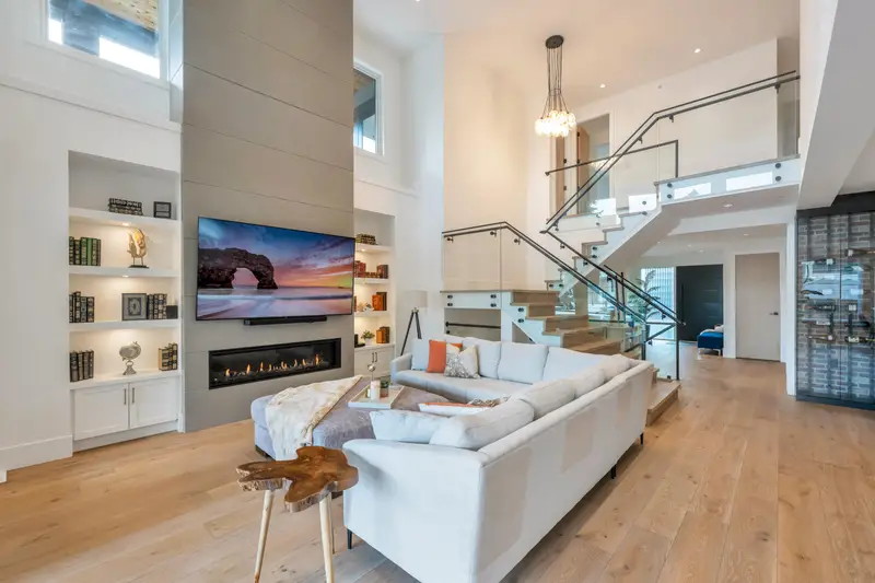 1038 STEVENS STREET - photo 3 of 25