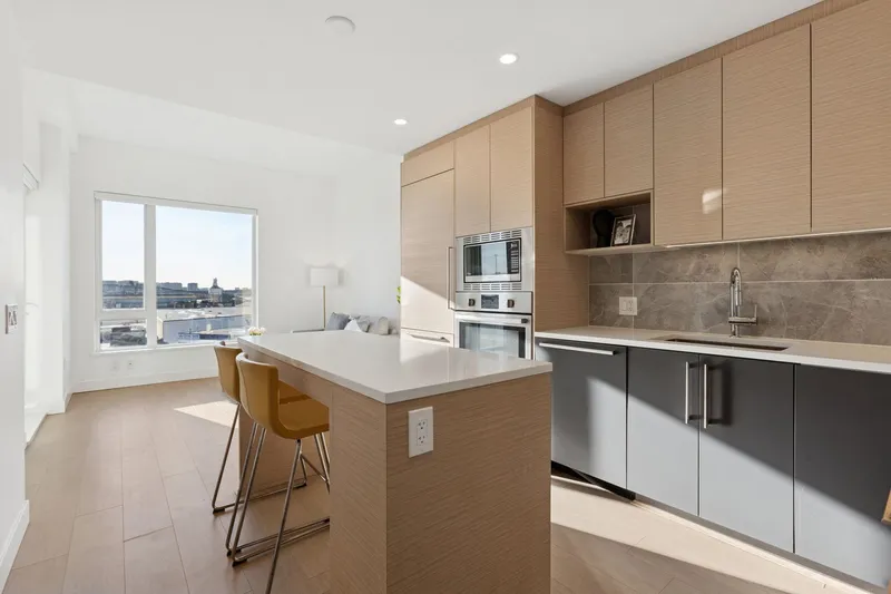 415 8888 OSLER STREET - photo 4 of 13