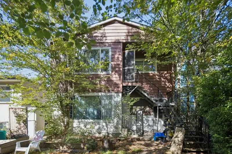695 E 12TH AVENUE - photo 1 of 5