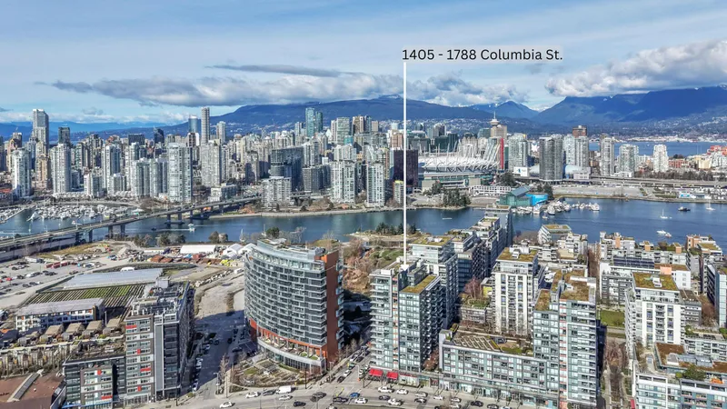 1405 1788 COLUMBIA STREET - photo 2 of 25