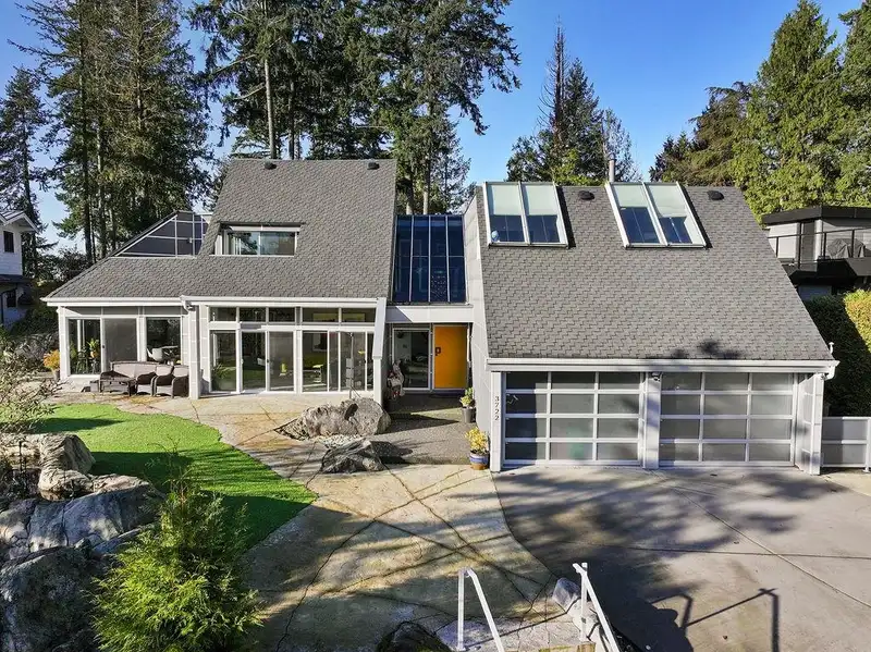 3722 SOUTHRIDGE PLACE - photo 1 of 40