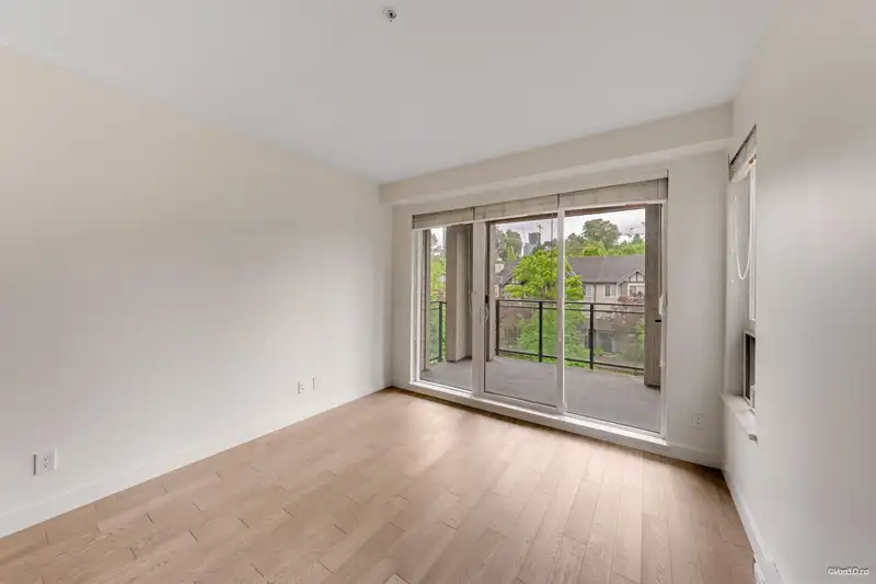 411 3399 NOEL DRIVE - photo 4 of 31