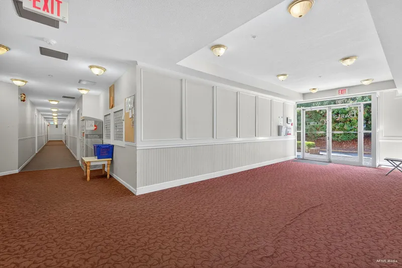 306 13780 76 AVENUE - photo 4 of 20