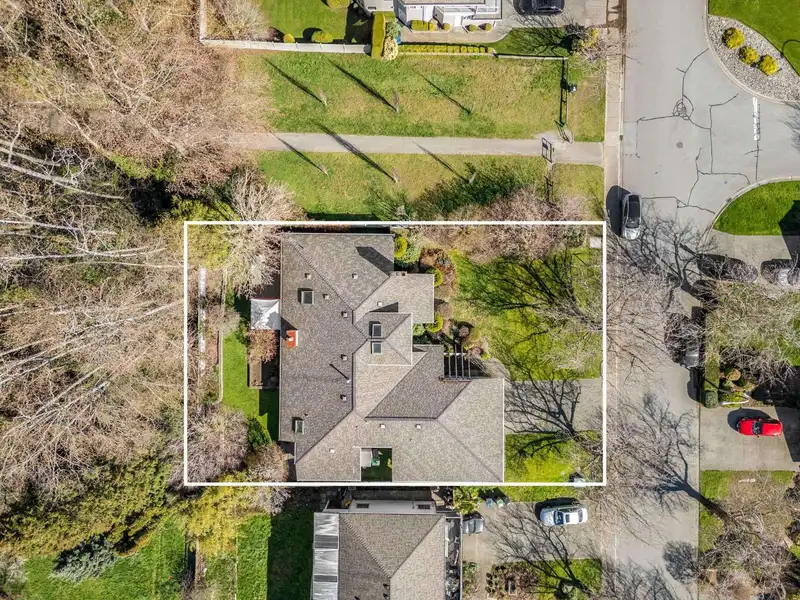 13383 14A AVENUE - photo 4 of 17