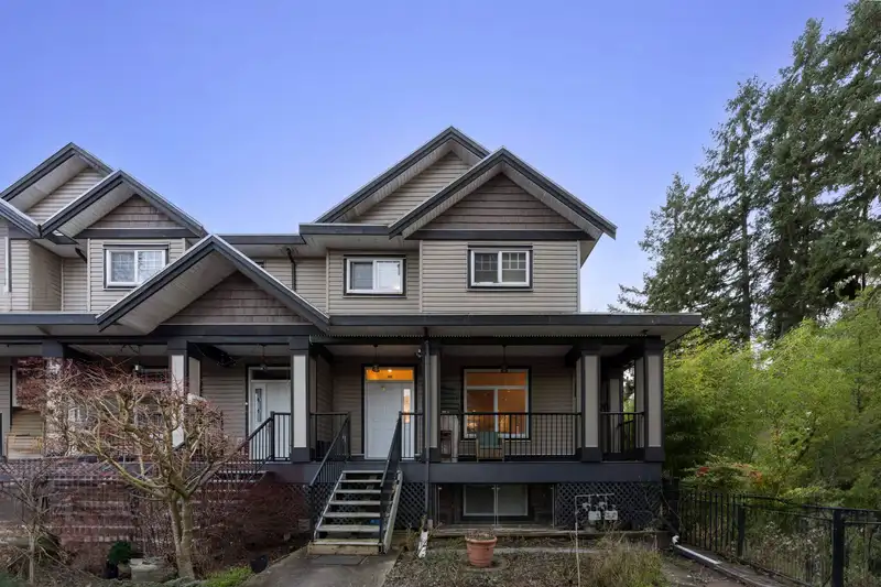 9347 122 STREET - photo 1 of 39