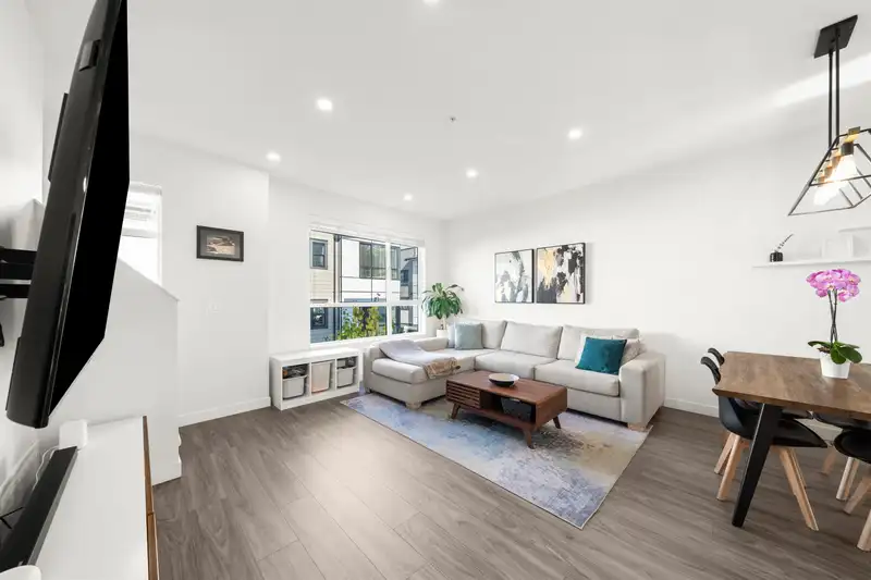 50 20150 81 AVENUE - photo 3 of 35