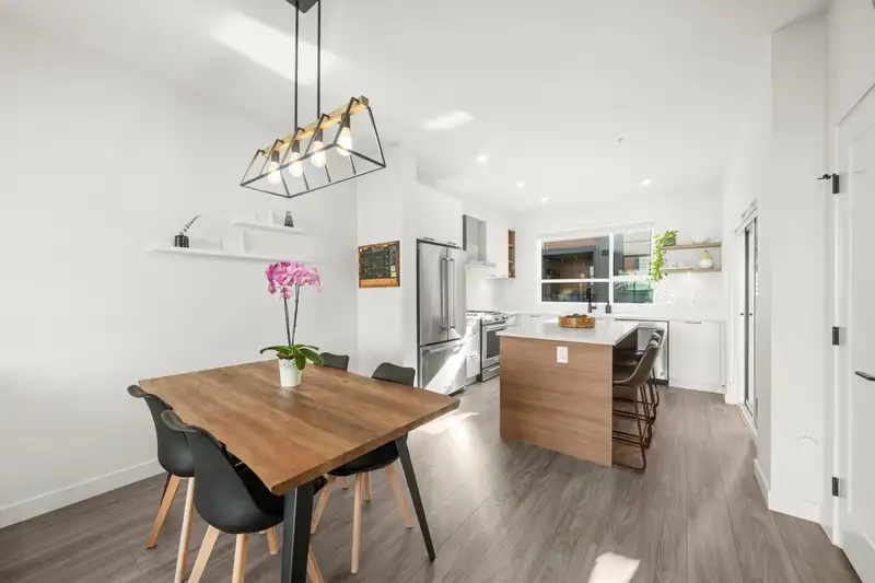 50 20150 81 AVENUE - photo 4 of 35