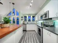 408 20237 54 AVENUE - thumbnail 2