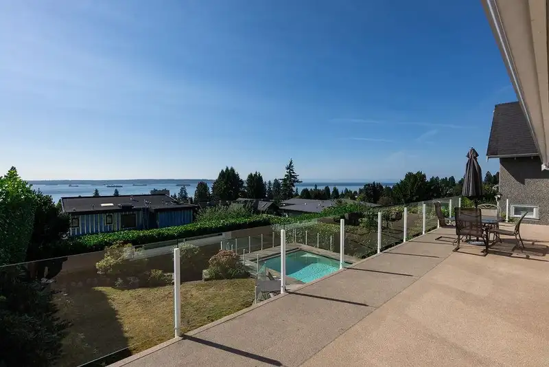 2316 NELSON AVENUE - photo 1 of 40